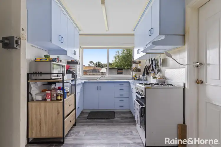 Sixth view of Homely house listing, 2 Kyora Court, Melton VIC 3337
