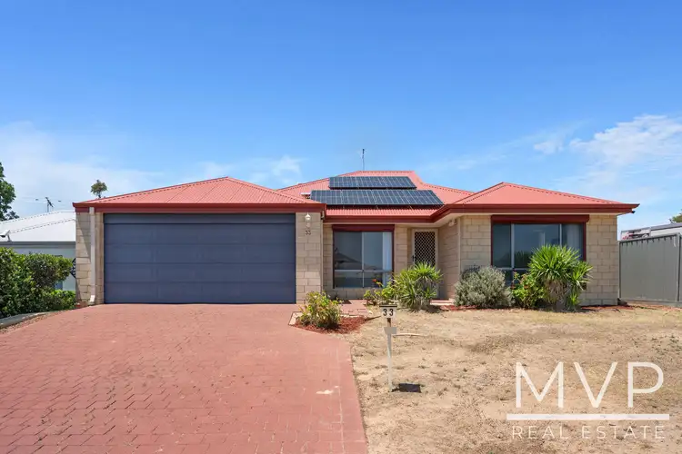 33 Tandure Heights, Lakelands WA 6180