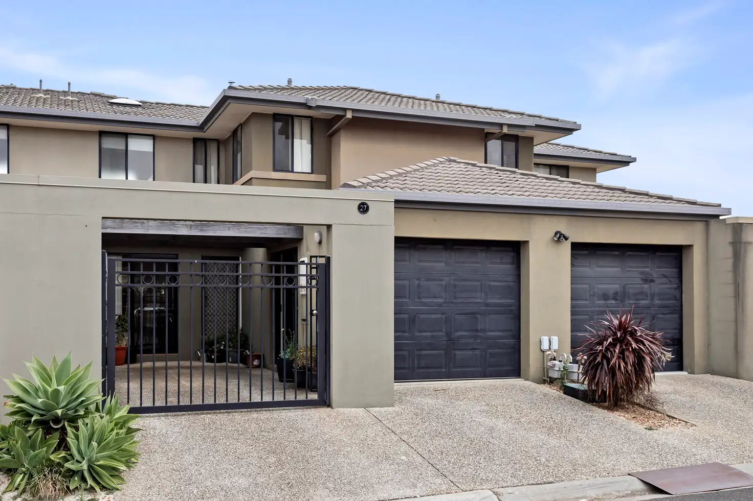 Main view of Homely townhouse listing, 27/553-555 Melton Highway, Sydenham VIC 3037