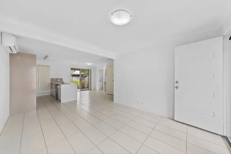 Fourth view of Homely townhouse listing, 8/52 Falso Place, Doolandella QLD 4077