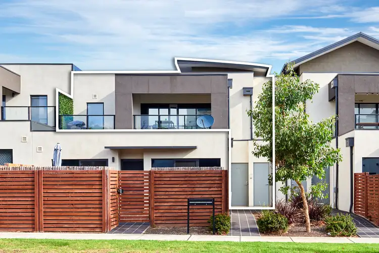 Main view of Homely unit listing, 2/11 Grnja Way, Carrum Downs VIC 3201