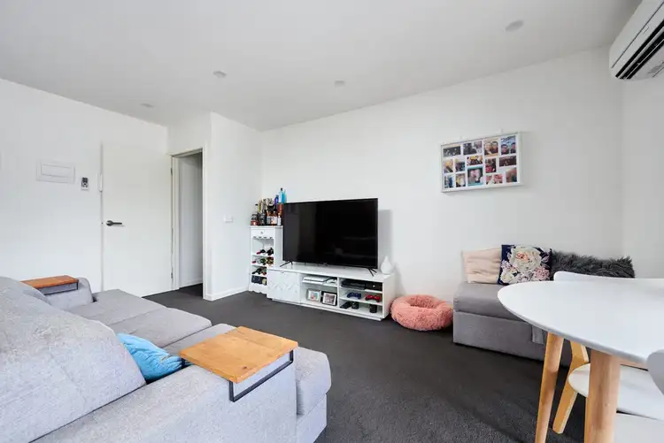 Fifth view of Homely unit listing, 2/11 Grnja Way, Carrum Downs VIC 3201