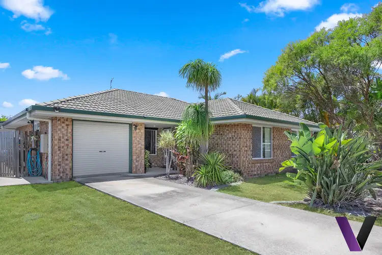 12 Topaz Circuit, Urangan QLD 4655