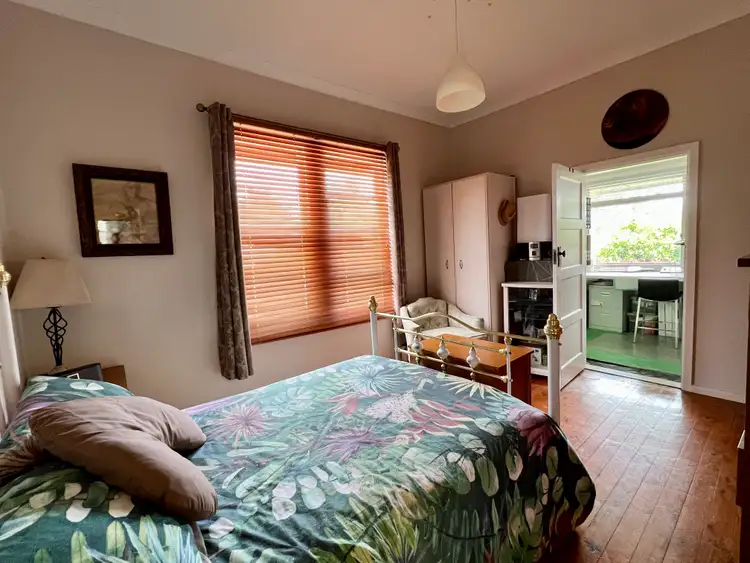 Sixth view of Homely house listing, 33 Currawong, Young NSW 2594