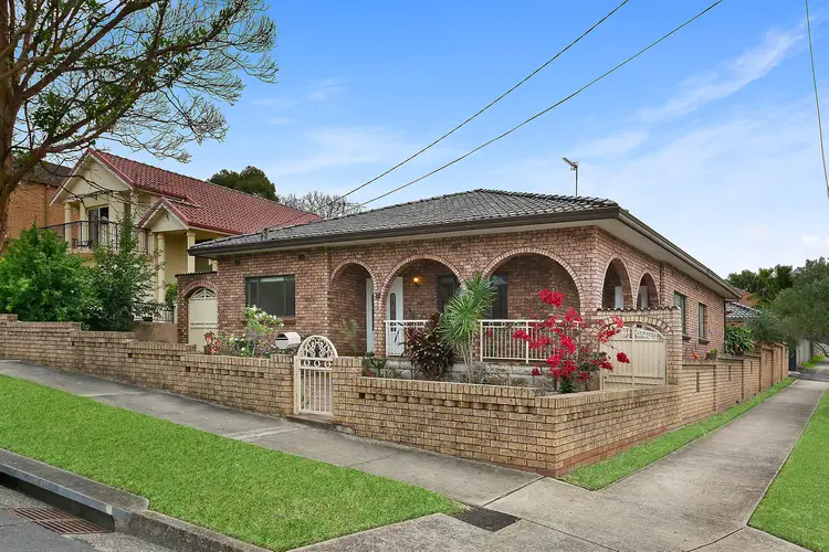 17 Grey Street, Carlton NSW 2218