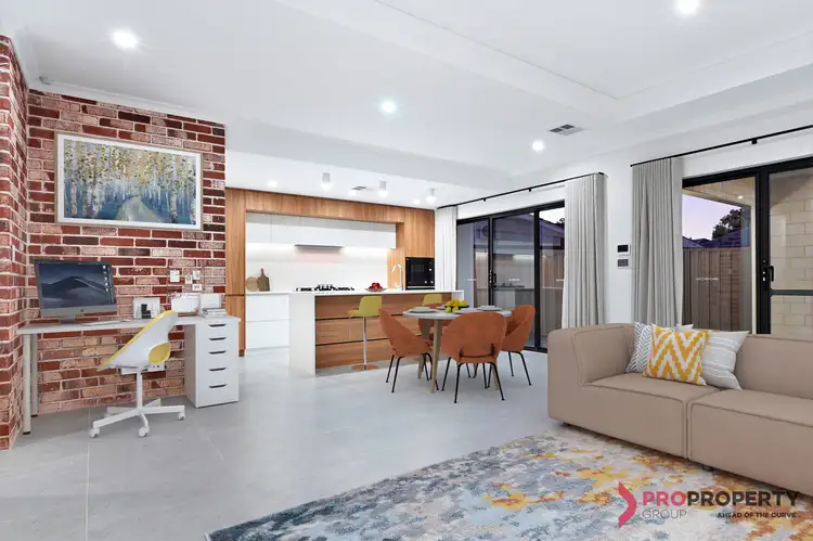 12 Munyard Way, Morley WA 6062