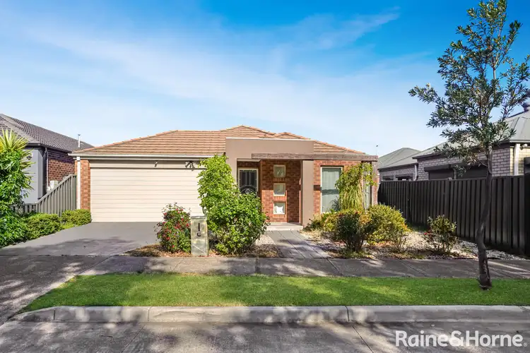 Main view of Homely house listing, 39 Kinglake Crescent, Craigieburn VIC 3064