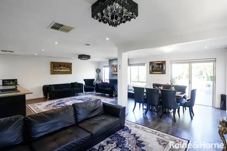 Fifth view of Homely house listing, 39 Kinglake Crescent, Craigieburn VIC 3064