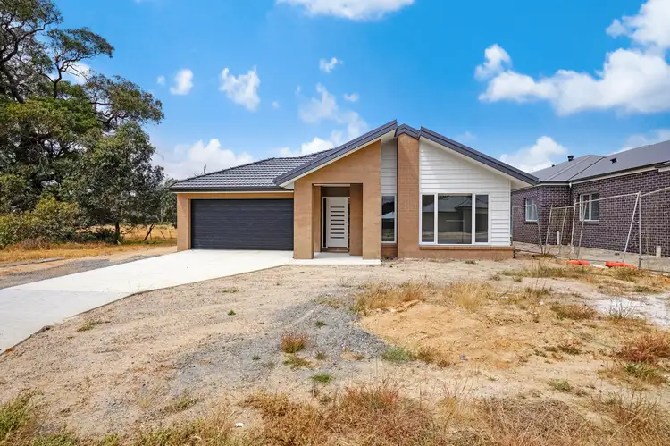 Second view of Homely house listing, 3 Evans Park Drive, Ararat VIC 3377