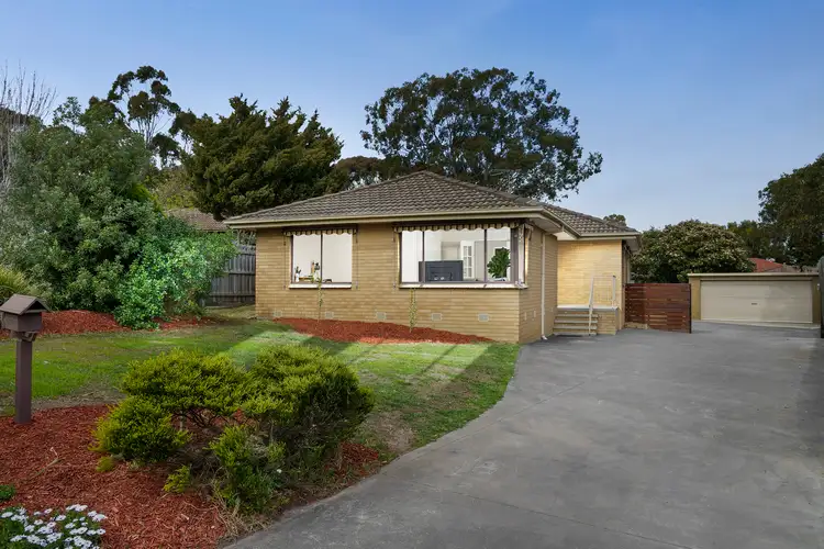 20 Isaacs Close, Sunbury VIC 3429