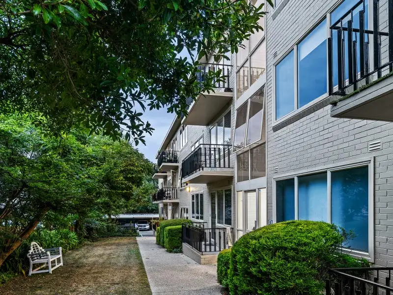 Main view of Homely apartment listing, 6/23 Glen  Street, Hawthorn VIC 3122