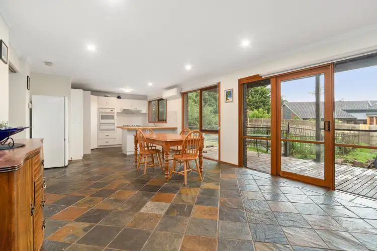 Seventh view of Homely house listing, 10 Helsal Court, Frankston VIC 3199