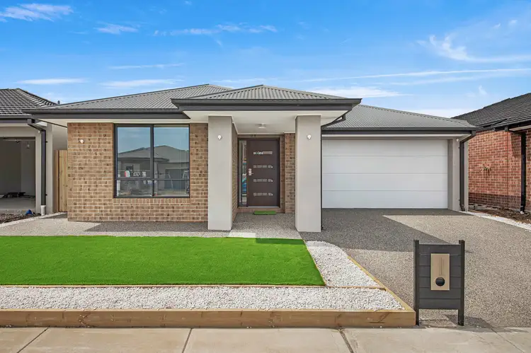 10 Akron Street, Manor Lakes VIC 3024