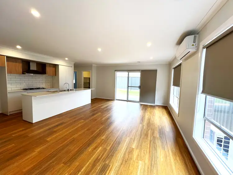 Fourth view of Homely house listing, 8 Silverstar Street, Pakenham VIC 3810