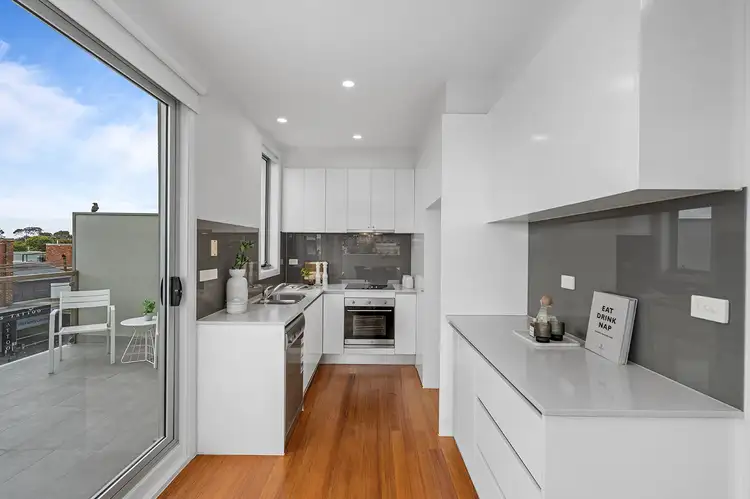 Fifth view of Homely apartment listing, 2/532 High Street, Northcote VIC 3070