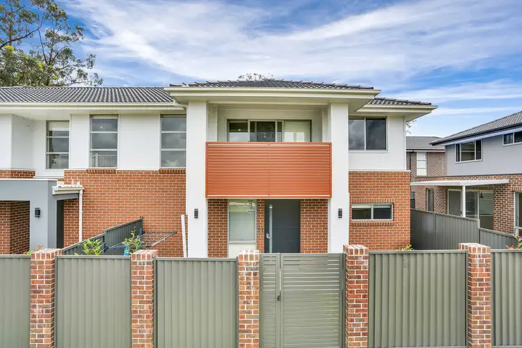 3a Attenborough Place