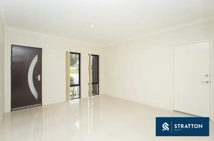 Sixth view of Homely house listing, 5 O'Brien Place, Camillo WA 6111