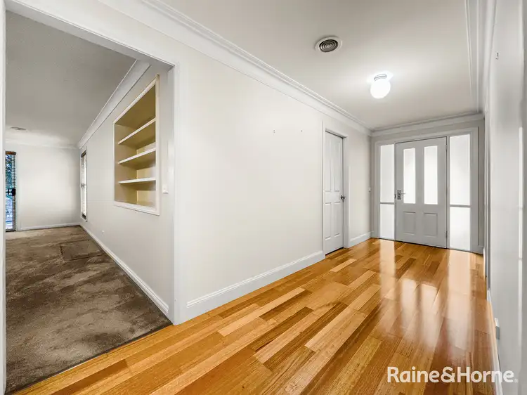 Fourth view of Homely house listing, 4 Huntingdale Close, Robin Hill NSW 2795