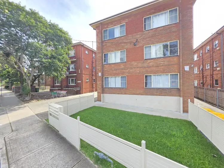 8/65 Albert Crescent, Burwood NSW 2134