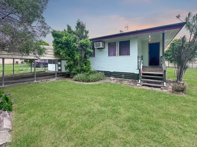 22 Farmer Street, Moura QLD 4718
