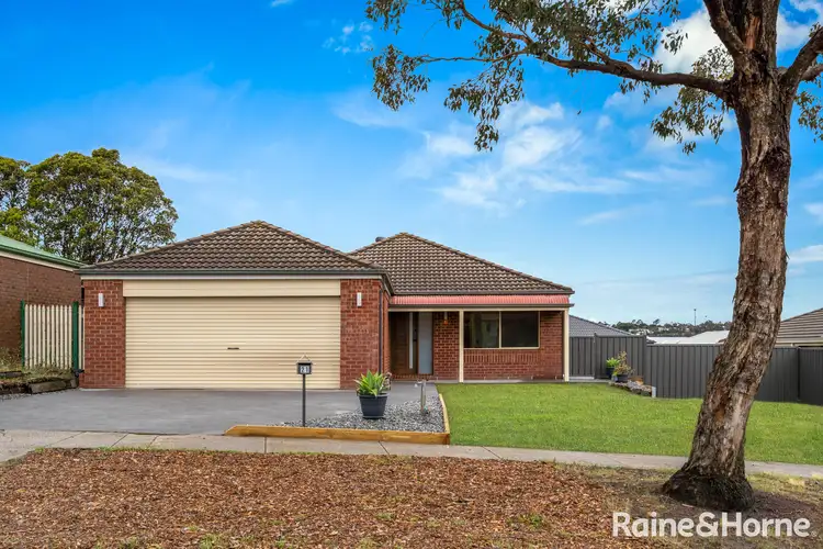 21 Backhaus Avenue, Sunbury VIC 3429