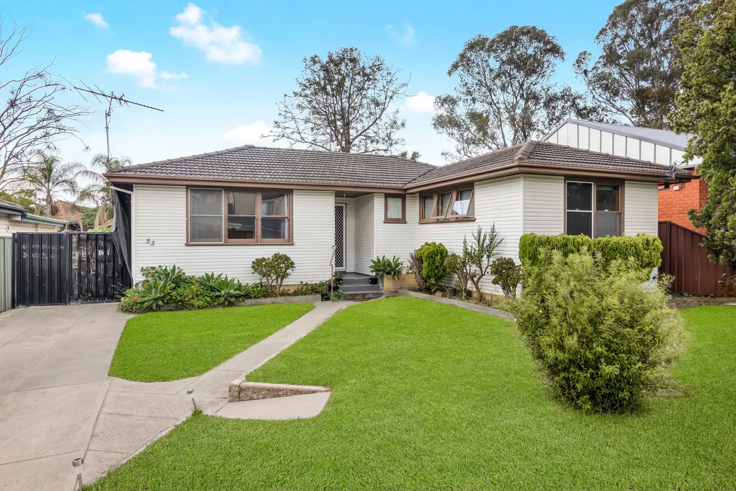 Main view of Homely house listing, 53 Lincoln Drive, Cambridge Park NSW 2747