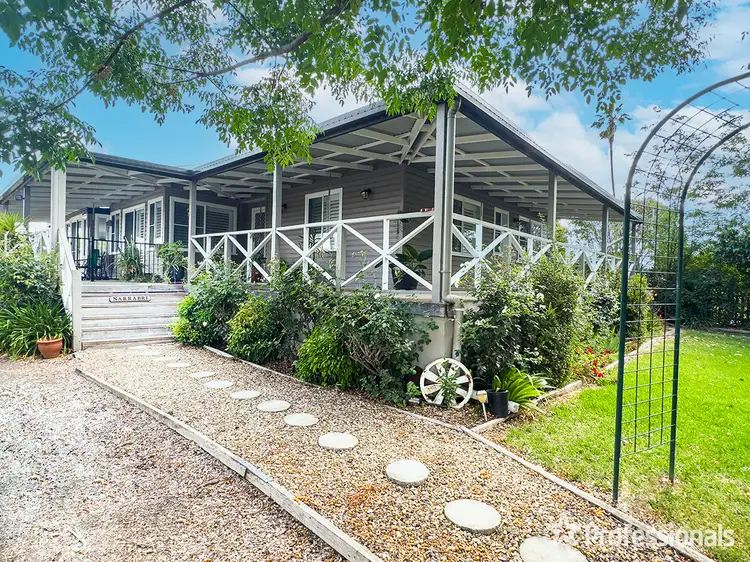 98 Goonan Street