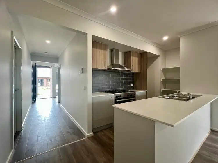 17 Lowell Road, Tarneit VIC 3029