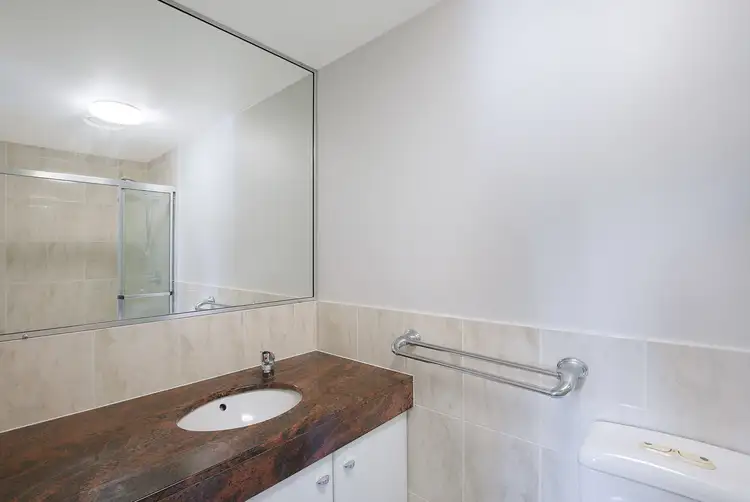 Fifth view of Homely unit listing, 11/40 Bell Street, Kangaroo Point QLD 4169