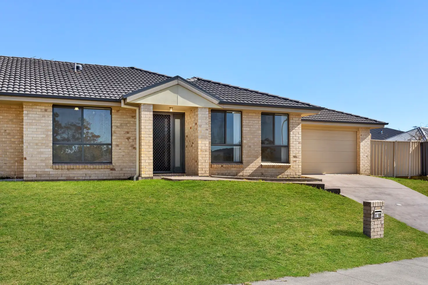 Main view of Homely semi-detached listing, 2/53 Osborn Avenue, Muswellbrook NSW 2333