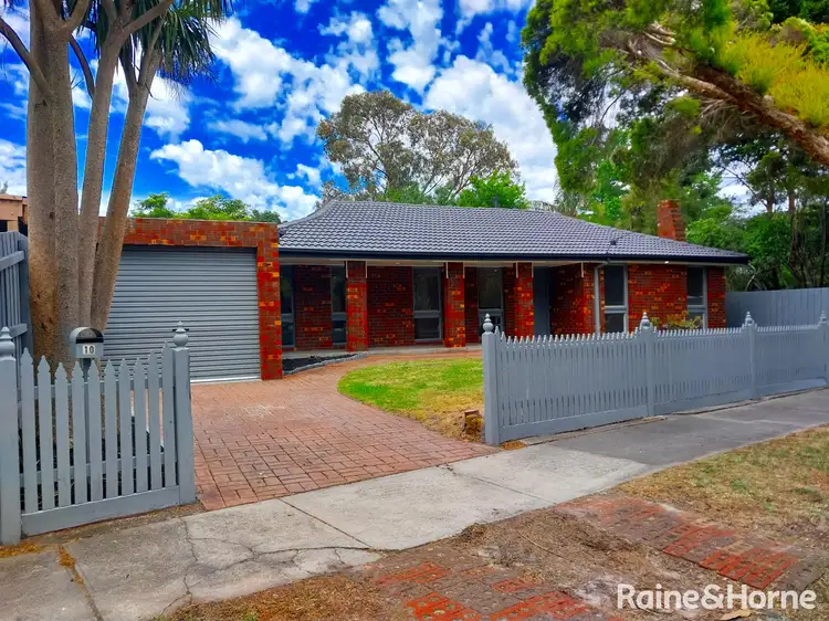10 Erica Street