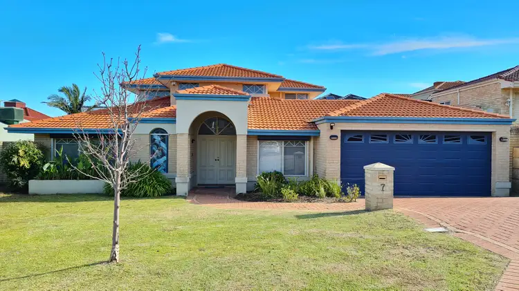 7 Cherrywood Avenue
