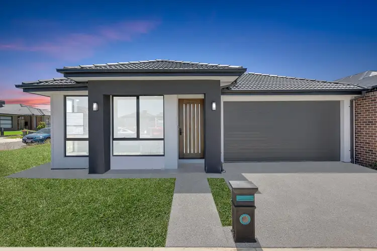 5 Ivory road, Donnybrook VIC 3064