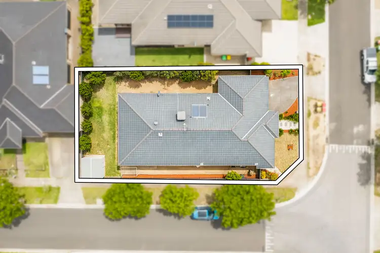 Second view of Homely house listing, 29 Goodenia Avenue, Manor Lakes VIC 3024