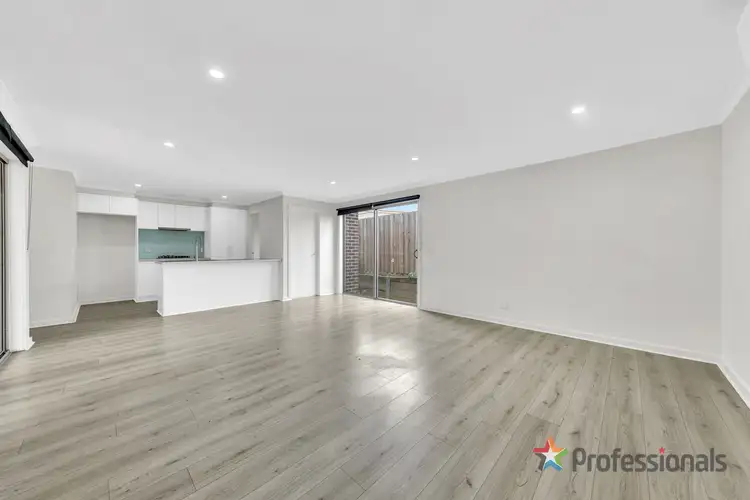 Third view of Homely townhouse listing, 3/27 Hanson Road, Craigieburn VIC 3064