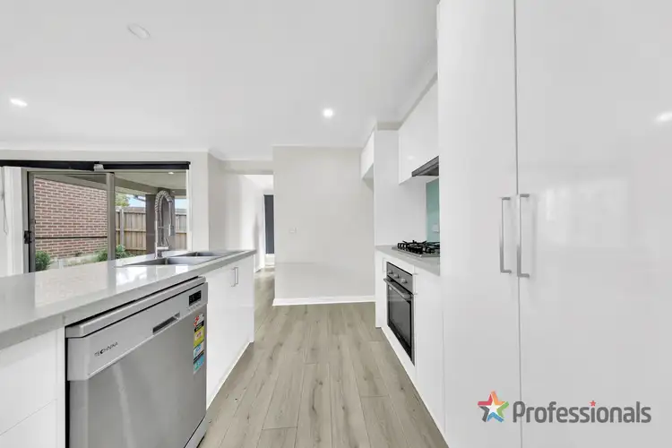 Fourth view of Homely townhouse listing, 3/27 Hanson Road, Craigieburn VIC 3064
