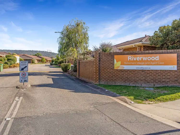86 Riverwood Drive, West Albury NSW 2640