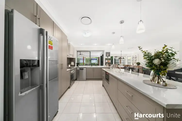 Sixth view of Homely house listing, 10 Baybreeze Crescent, Murrumba Downs QLD 4503