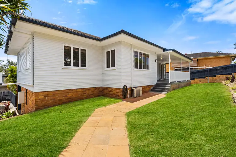 5 Koolewong Street, Stafford Heights QLD 4053