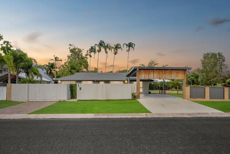 1 Saffron Close, Holloways Beach QLD 4878