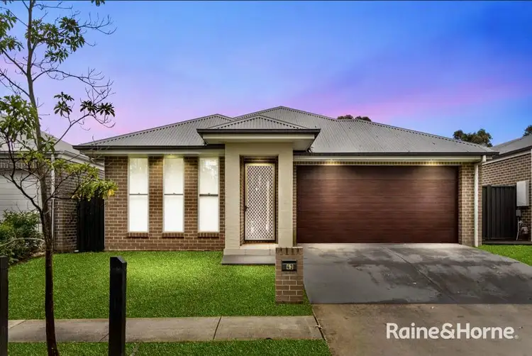 43 Grantham Crescent