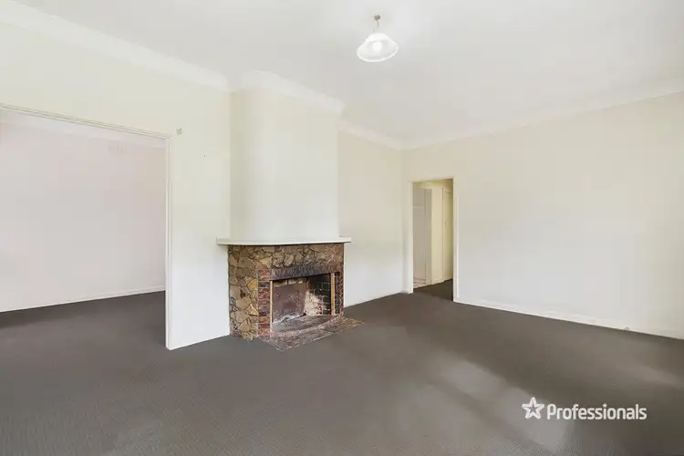 Second view of Homely house listing, 27 Burns Street, Hamilton VIC 3300