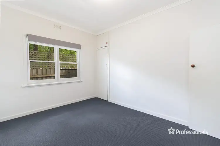 Fourth view of Homely house listing, 27 Burns Street, Hamilton VIC 3300