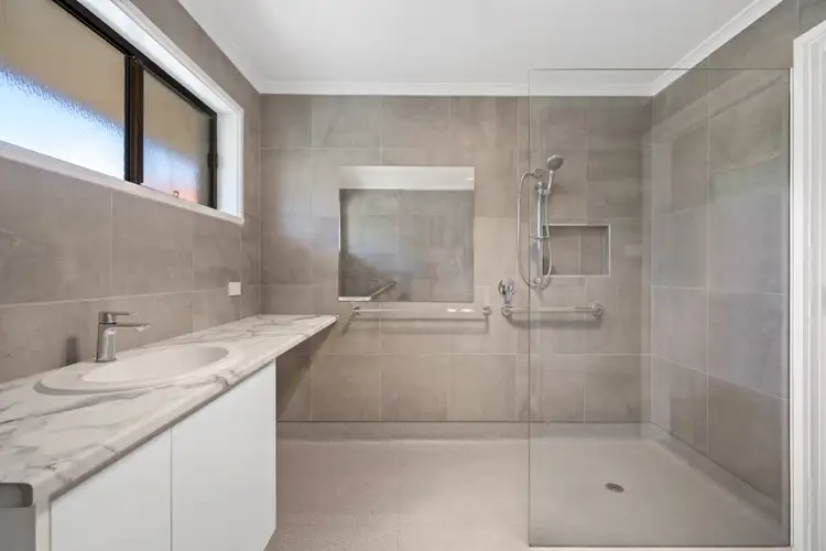 Seventh view of Homely unit listing, UNIT 6/23 Mackay Street, Rochester VIC 3561