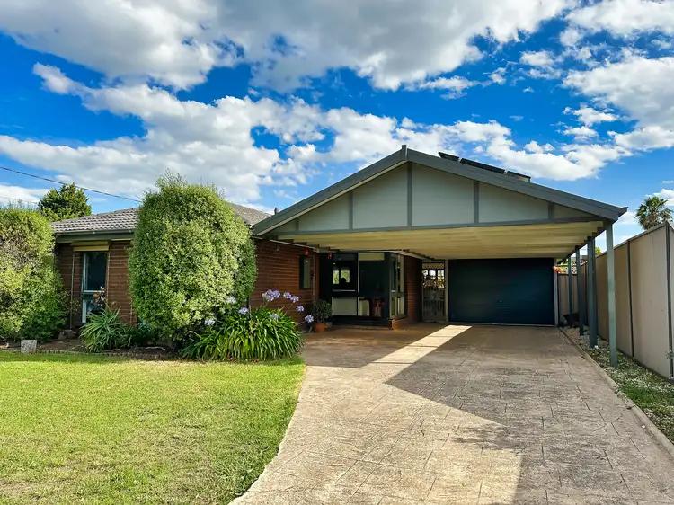 13 Milburn Place, Craigieburn VIC 3064
