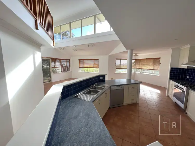 Fifth view of Homely house listing, 10 Mills Place, West Beach WA 6450