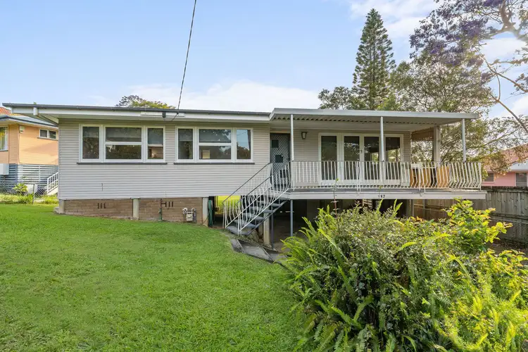 42 Landscape Street, Stafford Heights QLD 4053