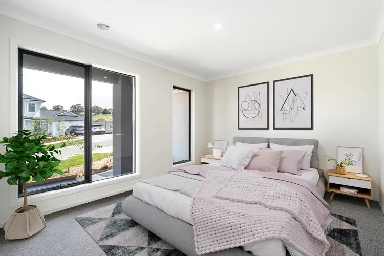Fifth view of Homely house listing, 5 Fellview Crescent, Sunbury VIC 3429