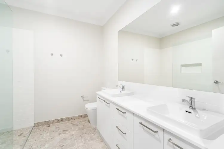 Sixth view of Homely house listing, 5 Fellview Crescent, Sunbury VIC 3429