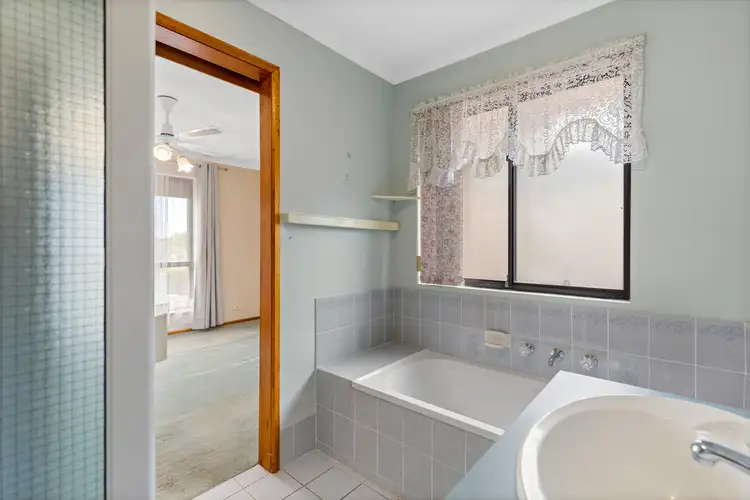 Sixth view of Homely house listing, 8 Cassinia Street, Craigmore SA 5114